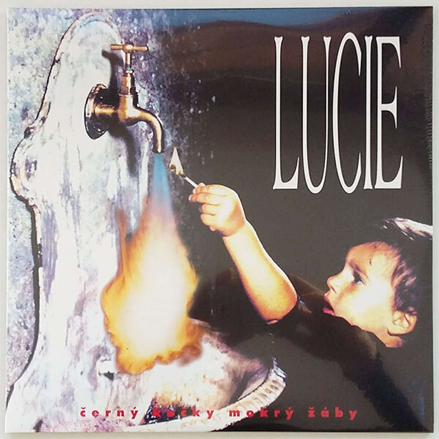 50 nejlepších českých alb historie podle Expres FM: 6. Lucie – Černý kočky, mokrý žáby