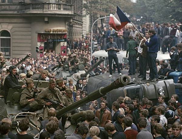 STRUČNÁ, ALE VÝSTIŽNÁ HISTORIE